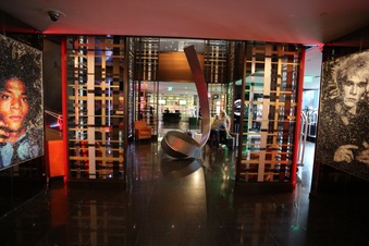 Enlarge photo 16