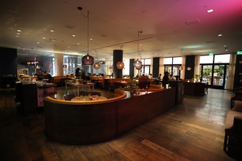 Enlarge photo 52