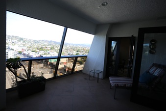 Enlarge photo 88