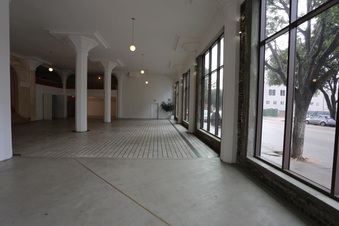 Enlarge photo 12