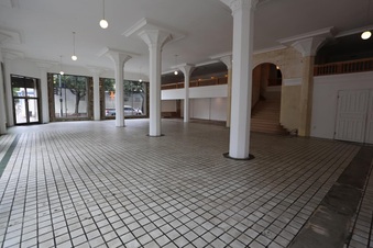 Enlarge photo 18