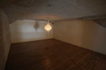 Enlarge photo 37