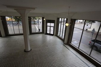 Enlarge photo 48