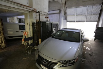 Enlarge photo 61