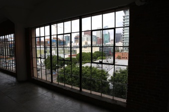 Enlarge photo 90
