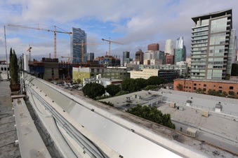 Enlarge photo 211