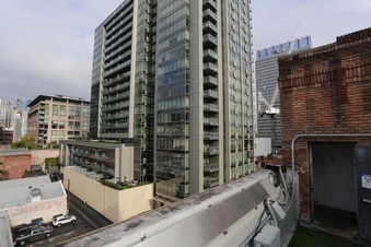 Enlarge photo 213