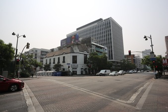 Enlarge photo 17