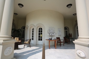 Enlarge photo 30