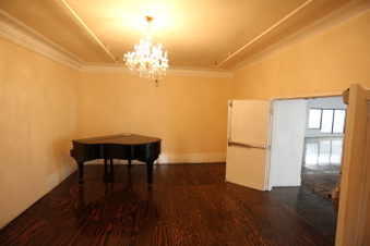 Enlarge photo 49