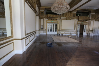 Enlarge photo 57