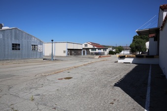 Enlarge photo 105