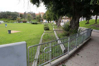 Enlarge photo 27