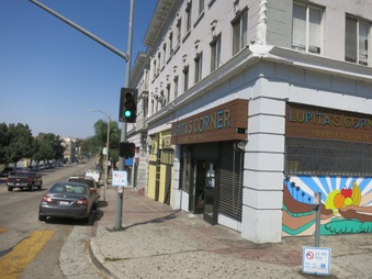 Bixel between 3rd and Witmer