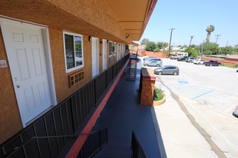 Enlarge photo 37