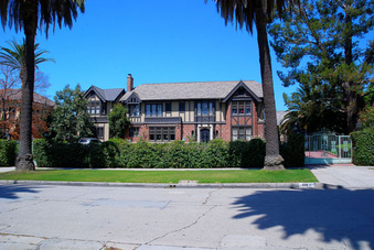 535 S Plymouth Boulevard
