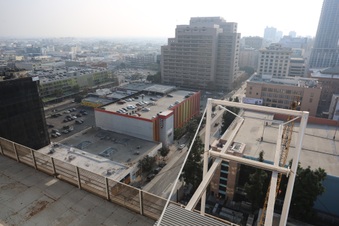 Enlarge photo 22