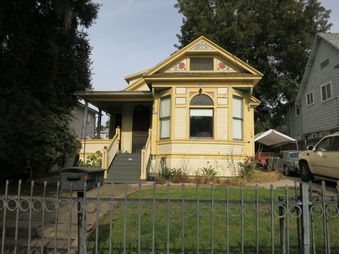 1851 W 11th Pl LA 90006