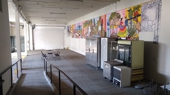 Enlarge photo 24
