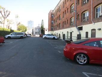 Enlarge photo 35