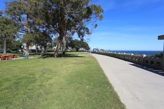Enlarge photo 23