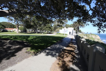 Enlarge photo 44