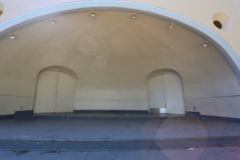 Enlarge photo 82