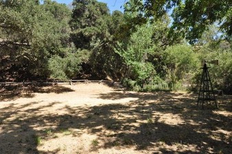 Enlarge photo 38