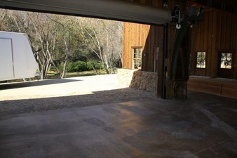 Enlarge photo 24