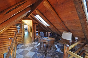 Enlarge photo 33