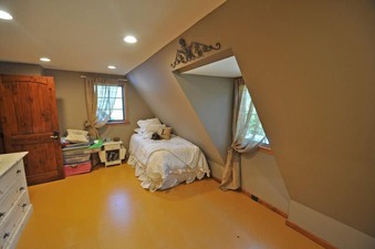 Enlarge photo 38