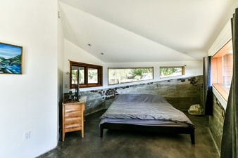 Enlarge photo 30