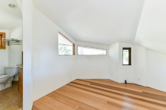 Enlarge photo 37