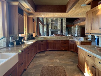 Enlarge photo 24