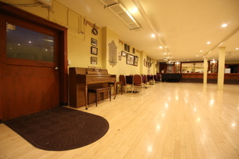 THE DENVER TURNVEREIN