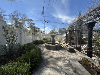 Enlarge photo 80