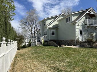 Enlarge photo 122