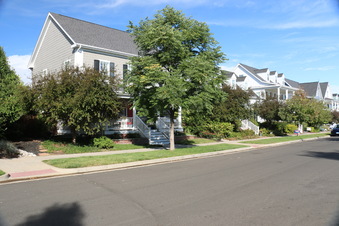 Enlarge photo 1