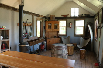 Enlarge photo 129