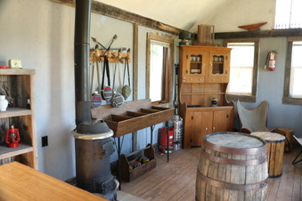 Enlarge photo 132