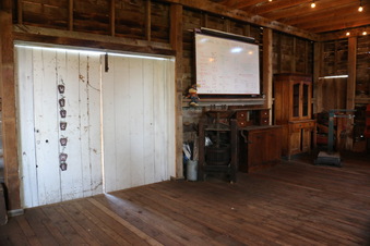 Enlarge photo 103