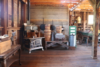 Enlarge photo 114