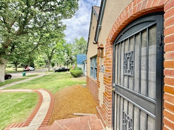 Enlarge photo 5