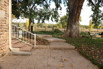 Enlarge photo 180
