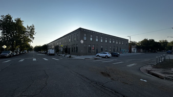 Enlarge photo 3