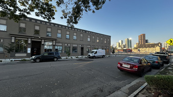Enlarge photo 9