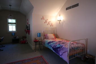 Enlarge photo 96