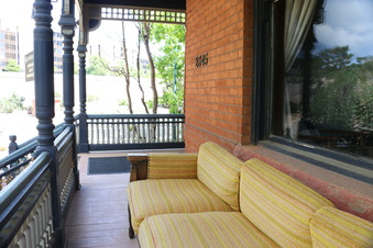 Enlarge photo 8