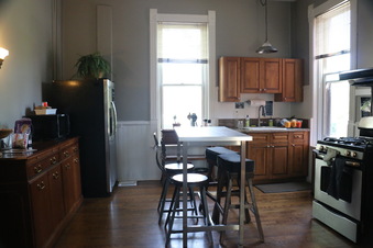 Enlarge photo 33