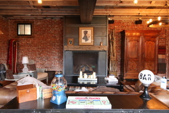 Enlarge photo 93